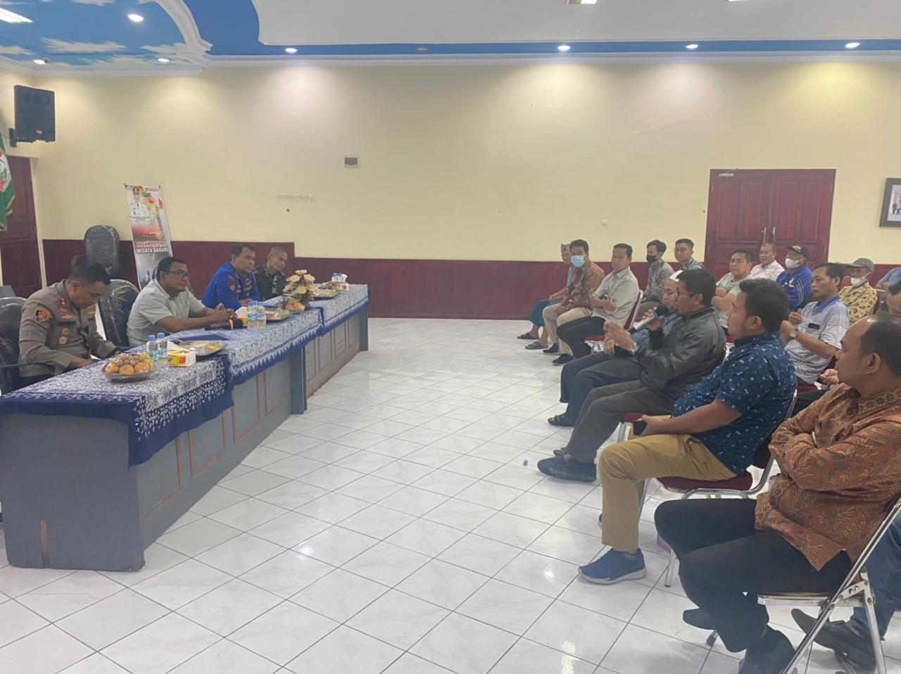 Dir Airud Polda Jabar bersama nelayan dan pengusaha tangkap ikan Indramayu